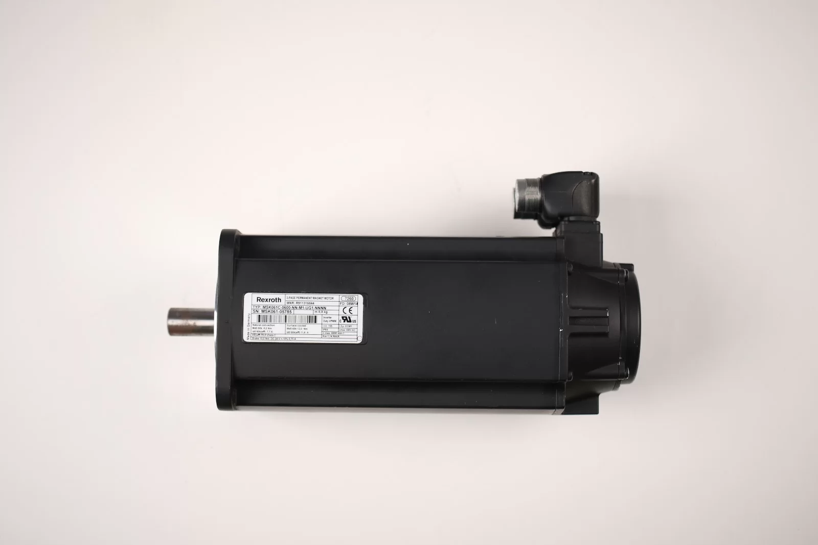 Servo motors