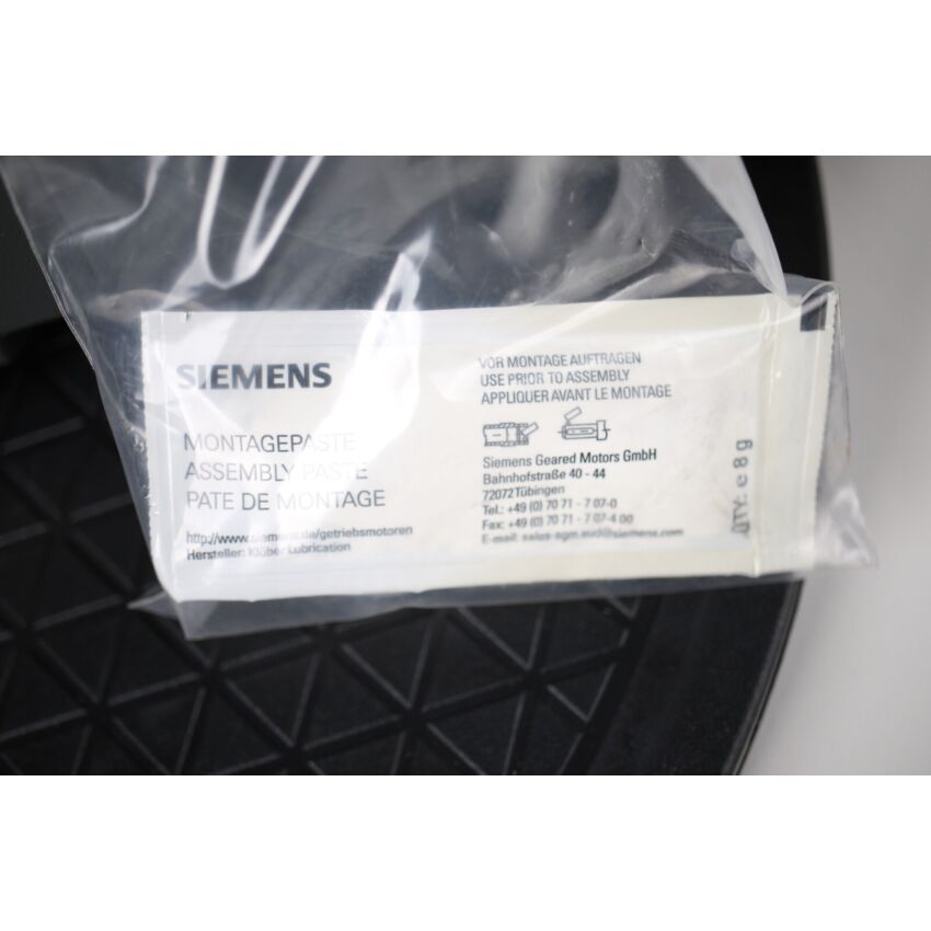 1FK7042-5AK71-1UH3 + FDU1304/2145388-001