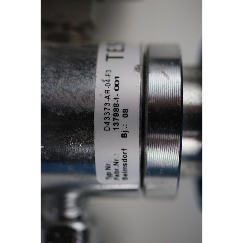 D43373-AR-04-F3