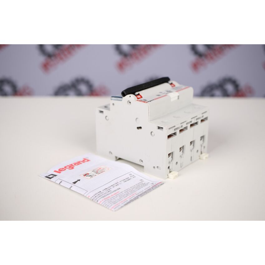 LEGRAND C32 08079