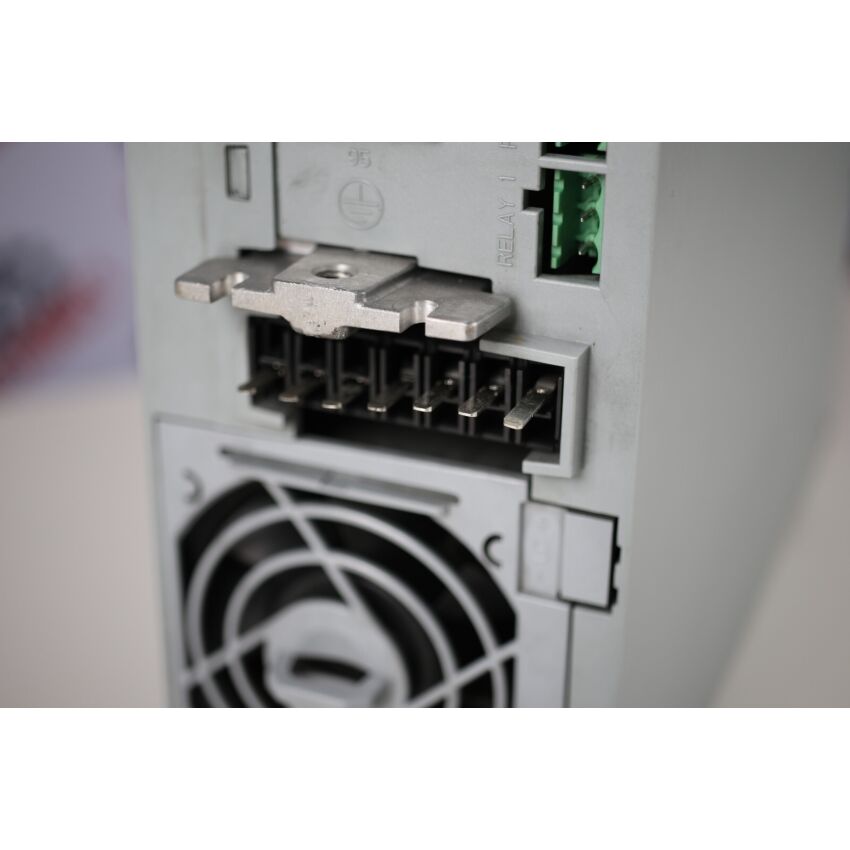 VLT FC-302P4K0T5E20H1 (131B0001)