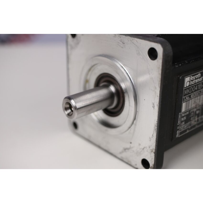 MKD041B-144-KG0-KN