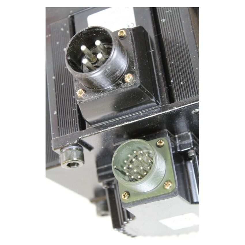 SGMG-20V 2A-YG32 (UTOPH-81AWFHD)