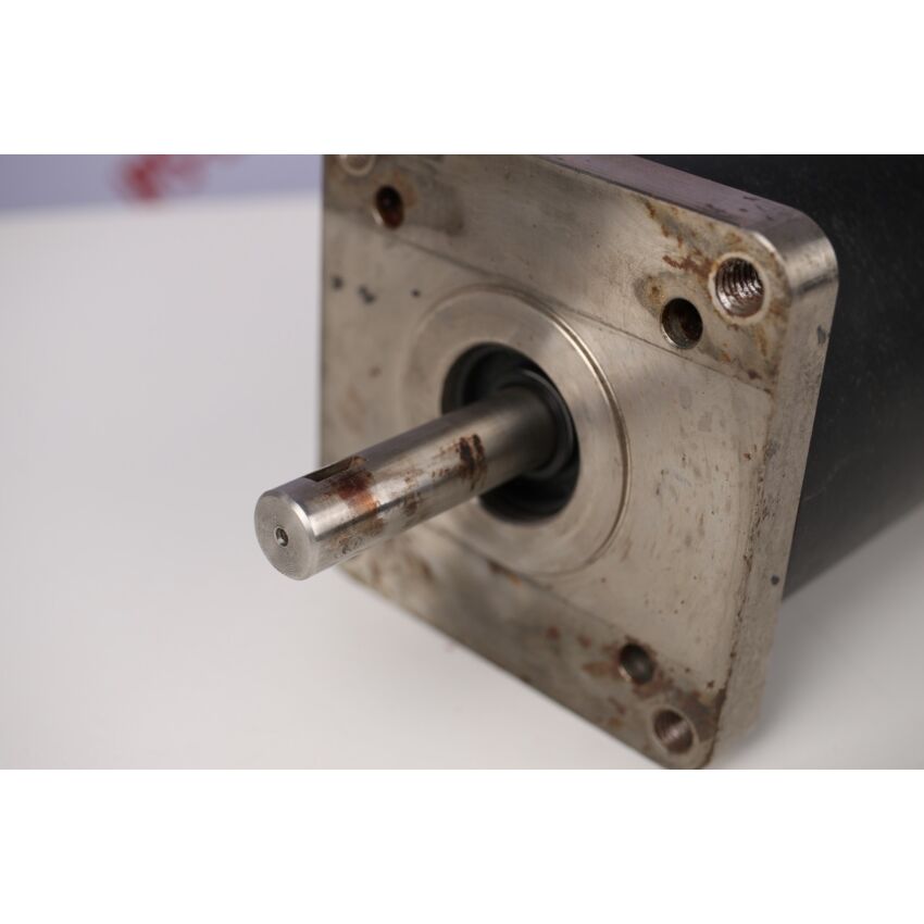 HY 200 - 4270 - 710 A 8