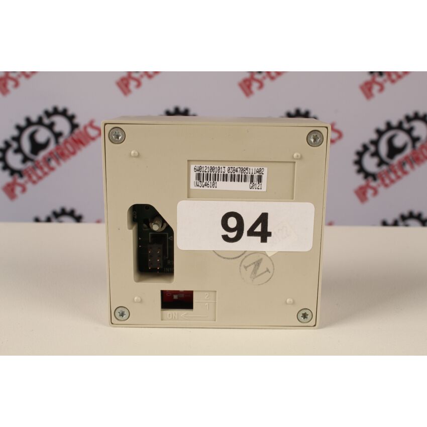 0384-686-01 (6W0121001013) (94) 