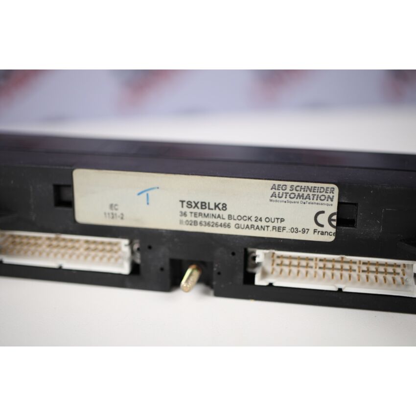 TSXBLK8 / TSXDST2472 II:01A 