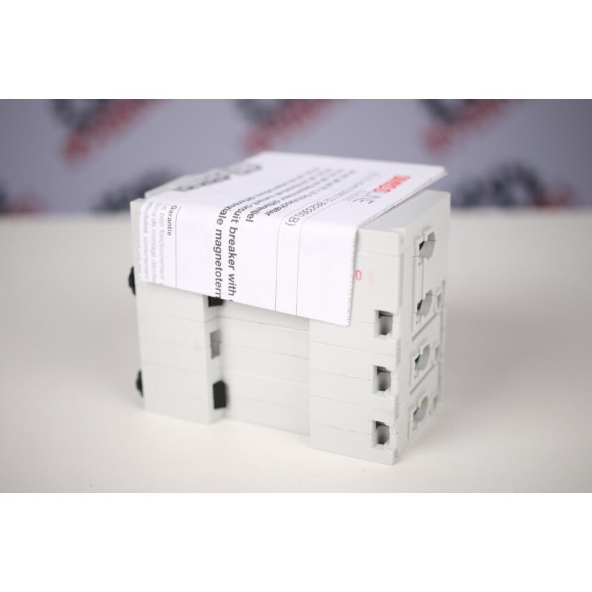 SMISSLINE 2CCL464111E0164 FS453E-C16/0.03