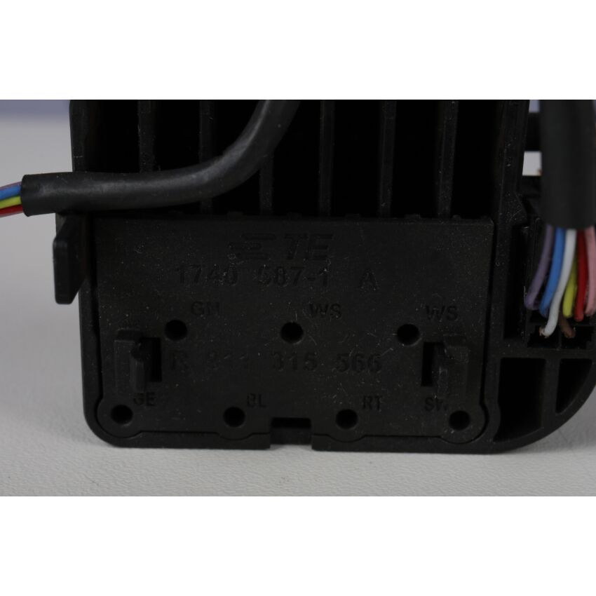 R911315565 (1740 586-1 B) (1740 587-1 A)