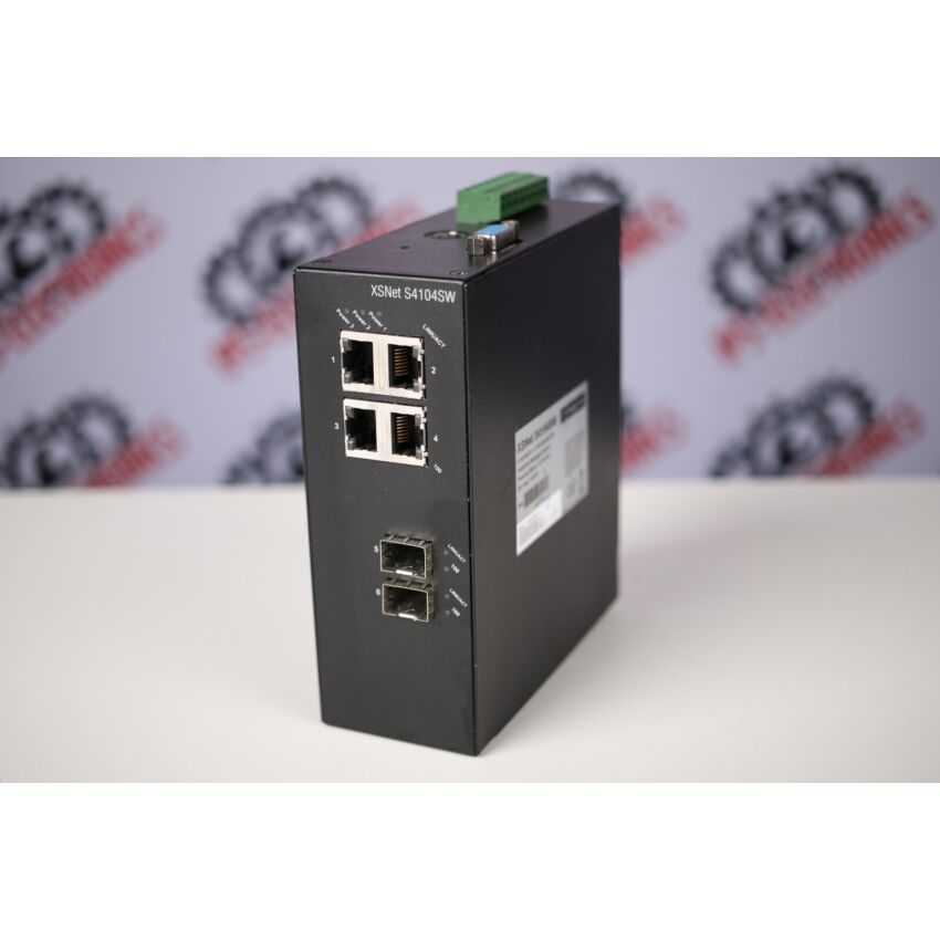 XSNET S4104SW 4*10/100TX + 2*100 BASE-SFP