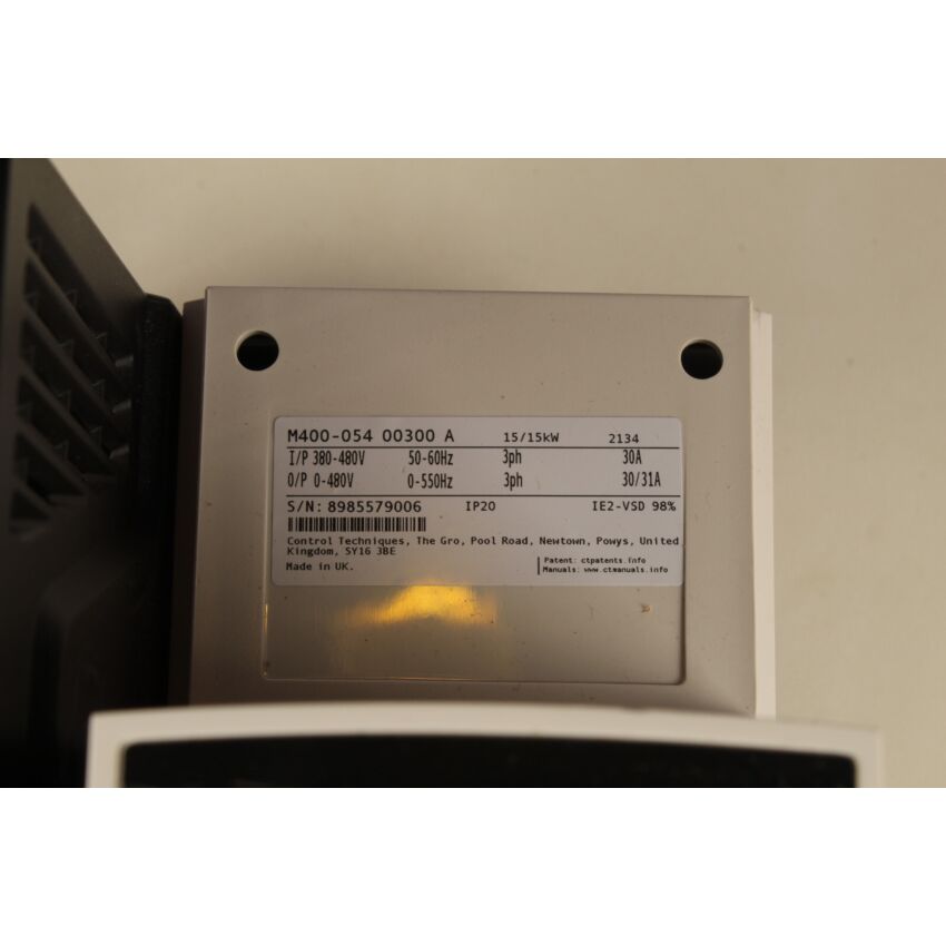 Unidrive M400-054-00300-A101 00 AB100 - 15KW