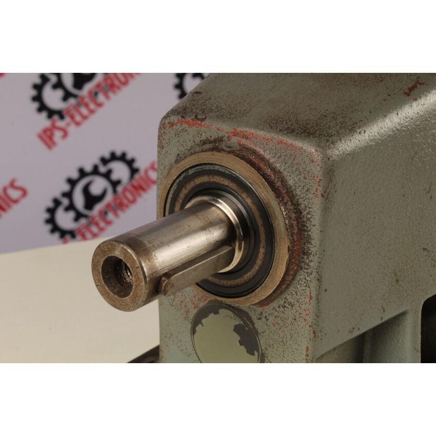 SK-12-IEC-80 (ratio i=7,85)