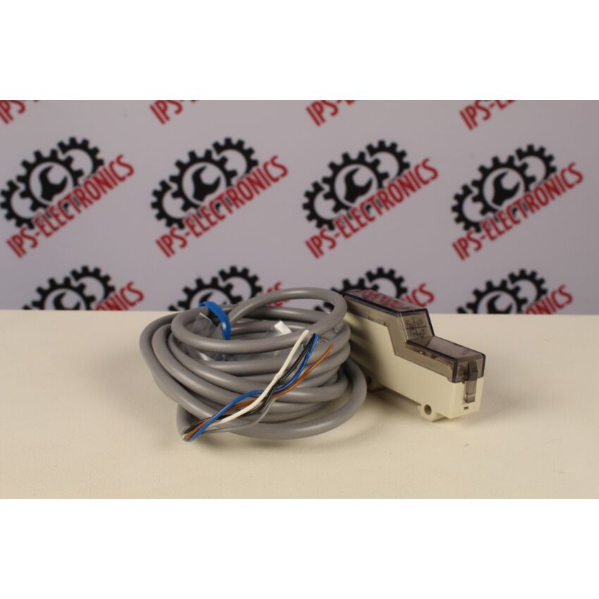 XUV H003530 (061846)