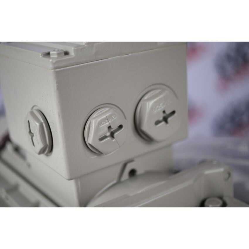 2KJ1500-1CD13-9AS1-Z (FDU1304/2145386-001) (I=18.19)