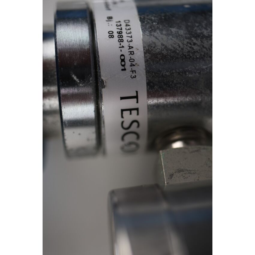 D43373-AR-04-F3